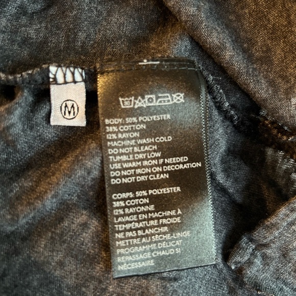 Truly Madly Deeply Long Sleeve Scoop Neck Henley Tee in Dark Gray. Women’s M - Picture 5 of 7